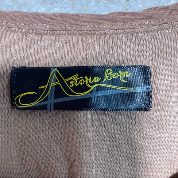 Astoria Born‎ brown pullover blouse - Picture 8 of 12
